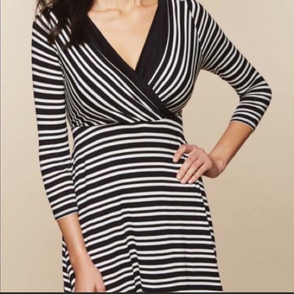Motherhood Maternity Nursing Dress Black White Flattering Stripes size small